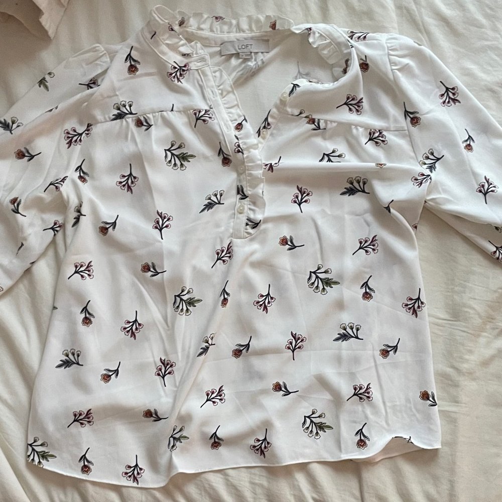 LOFT Floral Blouse (Size M)